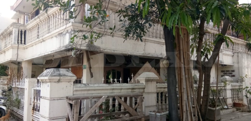 KODE :11502(Pp) Rumah Tua Sunter, Hook, Luas 8×15 Meter, Sunter, Jakarta Utara