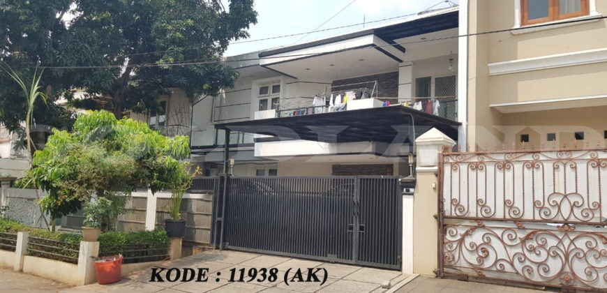 Kode : 11938 (Ak), rumah sunter, hadap timur, luas 381 meter