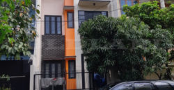 Kode : 11894 (Ad), rumah sunter, hadap selatan, luas 6×16 m (96 meetr)