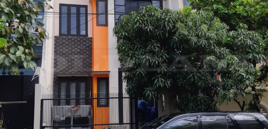 Kode : 11894 (Ad), rumah sunter, hadap selatan, luas 6×16 m (96 meetr)