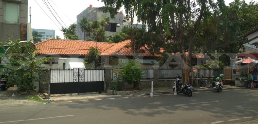 KODE :12025(Dj) Rumah Cempaka Putih, Area Komersil, Luas 698 Meter, Cempaka Putih, Jakarta Pusat