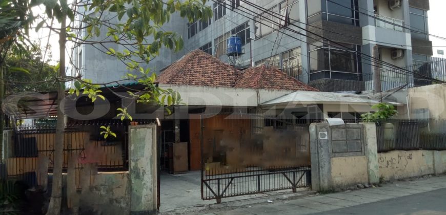 KODE :12124(Bn) Rumah Tua Mangga Besar, Luas 16,5×30 Meter, Mangga Besar, Jakarta Barat