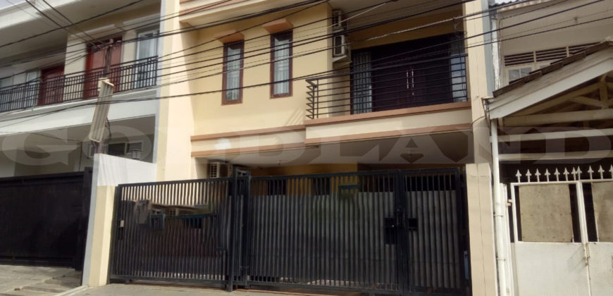 KODE :12644(Si/Bd) Rumah Dijual Sunter, Full Furnish, Luas 7×15 Meter