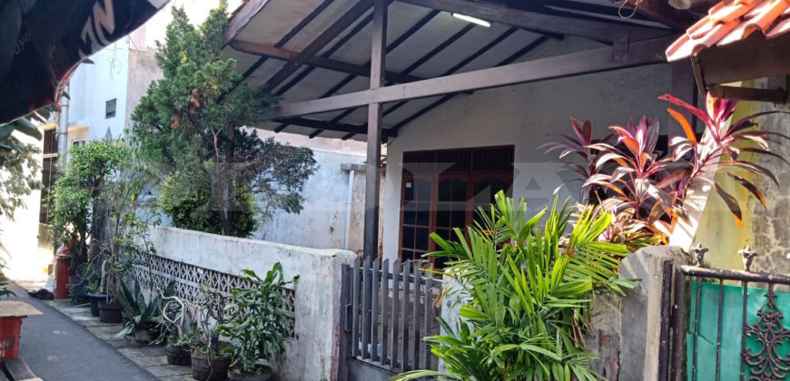 KODE :12787 (At/Jn) Rumah Dijual Cempak Putih, Luas 158 Meter, jakarta Pusat