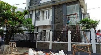 KODE :13026(Dj/Ds) Rumah Dijual Pulomas, Brand New, Luas 12×16 Meter