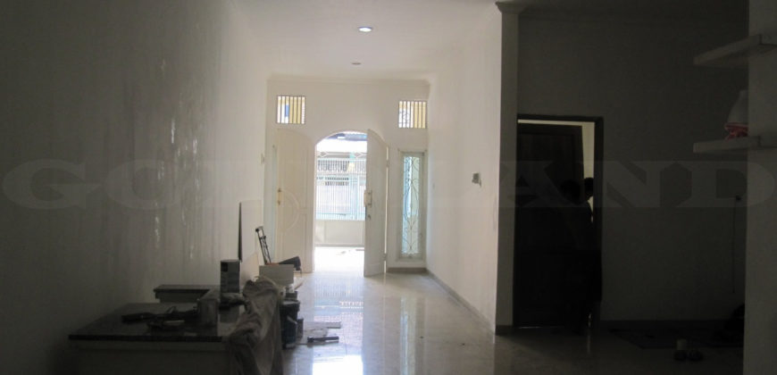 KODE :13539(Si/Ha) Rumah Dijual Sunter, Luas 6×18 Meter, Jakarta  Utara