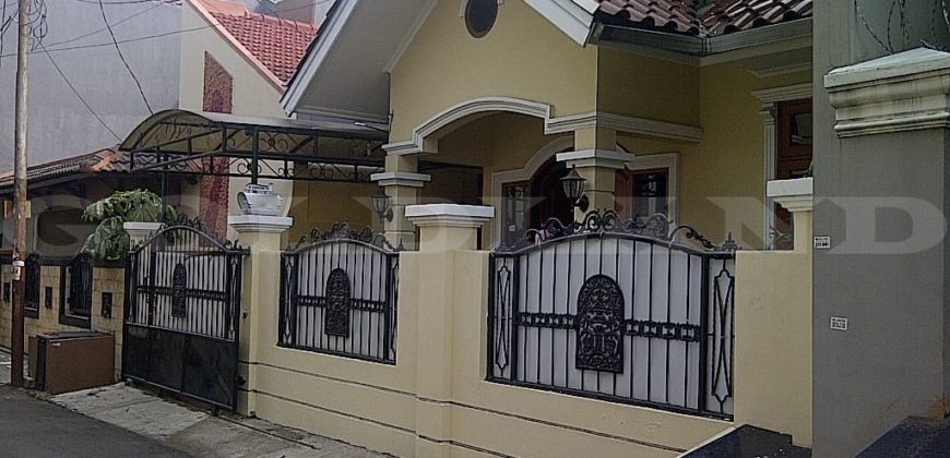 KODE :13326(Dj) Rumah Disewa Rawamangun, Luas 135 Meter, Rawamangun, Jakarta Timur