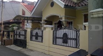 KODE :13326(Dj) Rumah Disewa Rawamangun, Luas 135 Meter, Rawamangun, Jakarta Timur