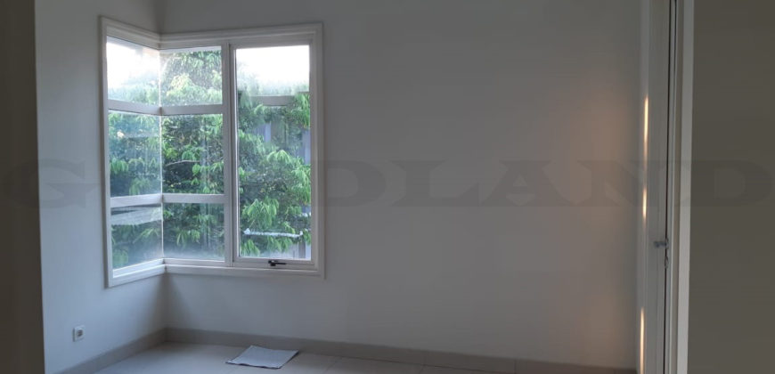 KODE :13768(Su) Rumah Dijual Gading Serpong, Luas 8×18 Meter, Tangerang