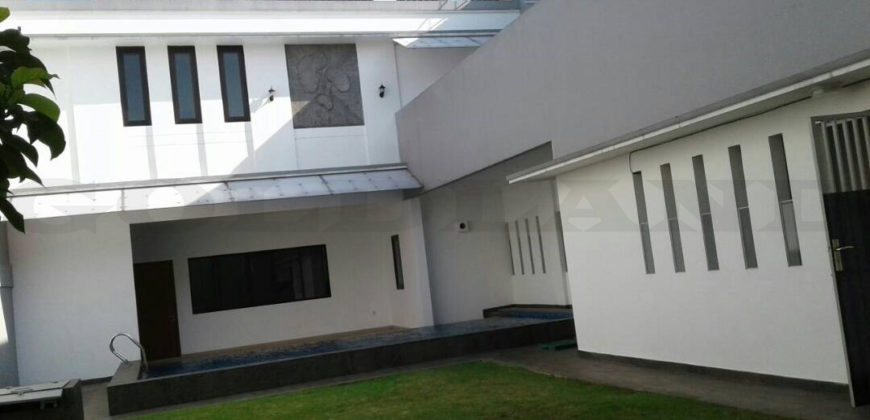 KODE :12910(Ad) Rumah Dijual Kebayoran Baru, Luas 11×41 Meter, Jakarta Selatan