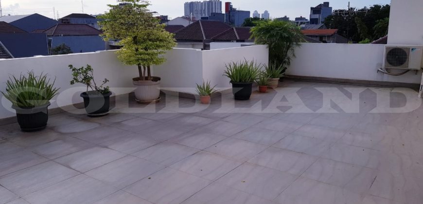 Kode: 13851(Li/Bn), Rumah Dijual Sunter, Hadap Barat, Luas 14×15 meter, Jakarta Utara