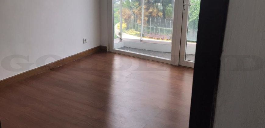 KODE :14156(Js/Ak) Apartemen Dijual Springhill, Luas 196 Meter, Jakarta Pusat