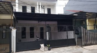 Kode: 14451(Br/At), Rumah Disewa Sunter, Hadap Barat, Luas 6×20 meter(120 meter), Jakarta Utara