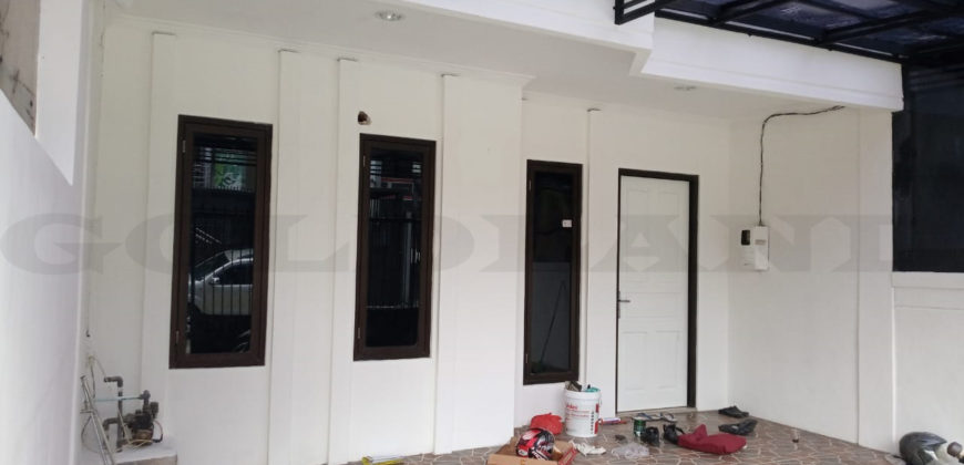 Kode: 14451(Br/At), Rumah Disewa Sunter, Hadap Barat, Luas 6×20 meter(120 meter), Jakarta Utara