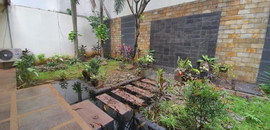 Kode : 14611 (Js/Ak), Rumah Dijual/Sewa BSD , Luas 375 meter ,Tangerang