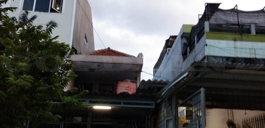 Kode : 14886 (Bn), Rumah Dijual Penjaringan, Luas 240 meter (4x60m2), Jakarta Utara