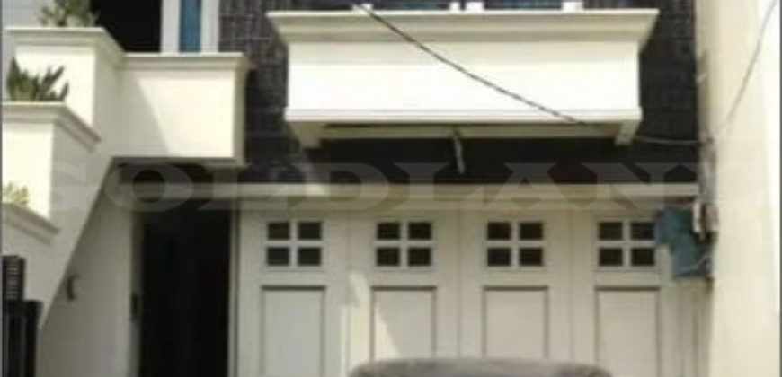 Kode : 14586 (DJ), Rumah Dijual Kelapa gading, Luas 102 meter (6x17m2), Jakarta Utara