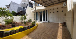 Kode : 14866 (Br/Su), Rumah Disewa kelapa gading, Luas 243 meter (9×27 m2), Jakarta Utara