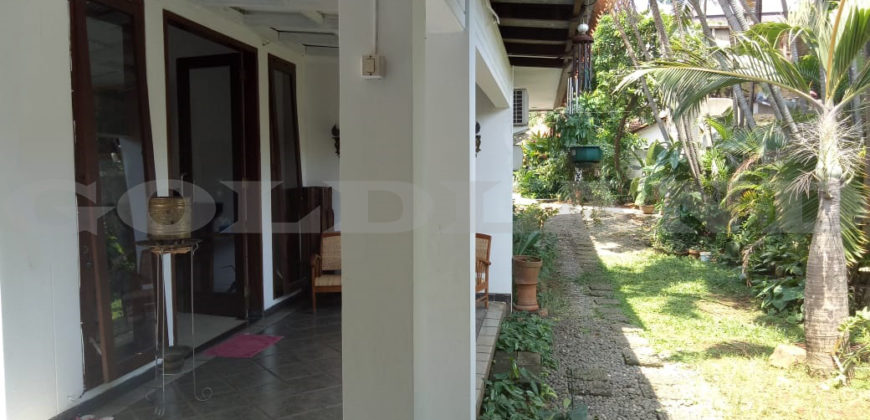 KODE :15251(Dj) Rumah Dijual Mampang Prapatan, Luas 1.400 Meter, Jakarta selatan