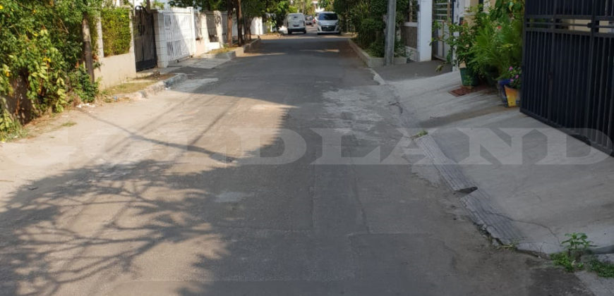 Kode: 14031(Li), Rumah Dijual Kelapa Gading, Hadap Selatan, Luas 9×17 meter(153 meter), Jakarta Utara