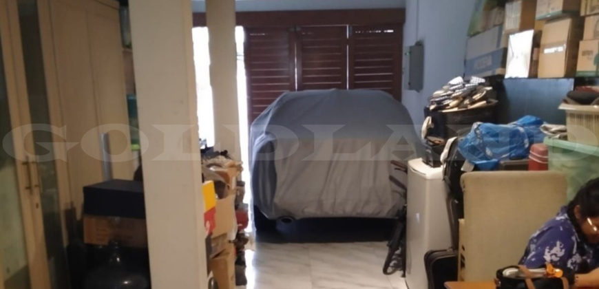 KODE :15256(Yo) Rumah Dijual Kebayoran Baru, Luas 10×27 Meter,Jakarta Selatan