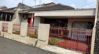 Kode : 15631 (Br/Iv), Rumah dijual Kayu mas selatan, Hadap Timur, Luas 240 meter (12×20 m2), Jakarta Timur