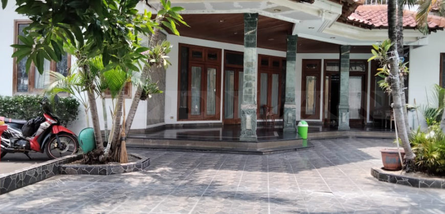 Kode: 15619(Js), Rumah Dijual Kebayoran Lama, Hadap Timur, Luas 1750 meter, Jakarta Seltan