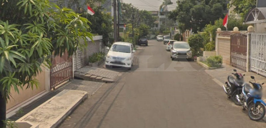 Kode : 15895 (Br/Fd/At), Rumah Dijual Sunter, Luas 220 meter (10×22 m2), jakarta Utara