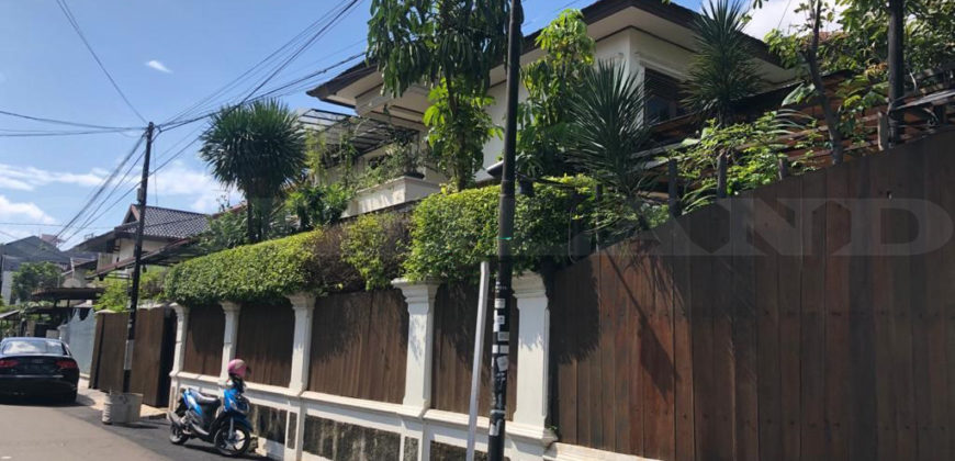 Kode : 15809 (Ay/Ak/Br), Rumah Dijual Kedoya, Luas tanah 402 meter, Jakarta Barat