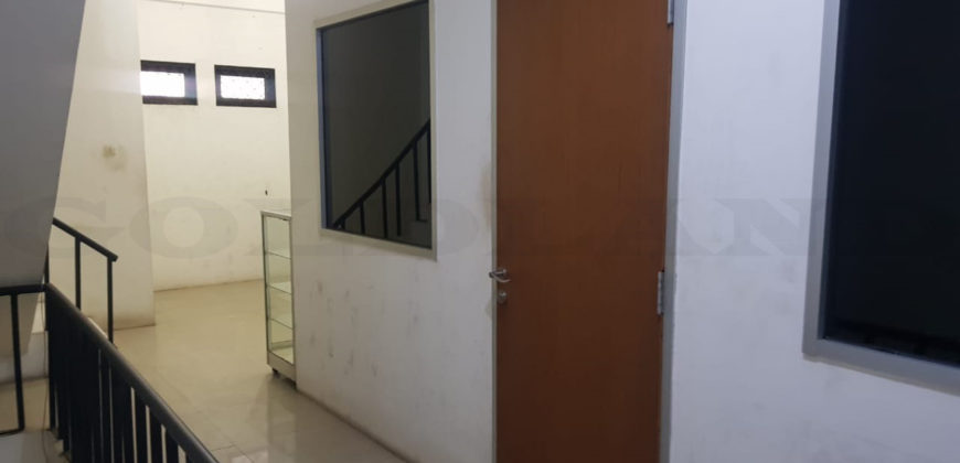 Kode : 15966 Br/At/Jm), Ruko dijual/sewa Duren sawit, Luas 69.75 meter (4.5×15 m2), Jakarta Timur