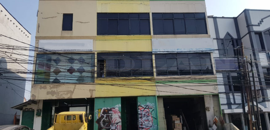 Kode : 15966 Br/At/Jm), Ruko dijual/sewa Duren sawit, Luas 69.75 meter (4.5×15 m2), Jakarta Timur