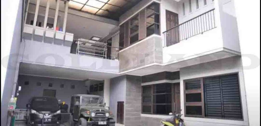 Kode : 15772 (DJ), Rumah Dijual Mampang prapatan, Luas 720 meter (18×40 m2), Jakarta Selatan