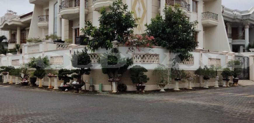 Kode : 14470 (Br/At), Rumah DIjual Kelapa gading, Luas 648 meter, Jakarta Utara