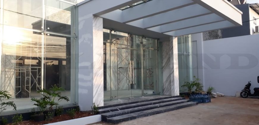 Kode: 16031(Js), Gedung Dijual Raya Siloam, Luas 1500 meter, Jakarta Barat