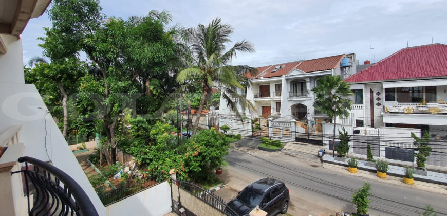 Kode: 16253(Jm/Ak), Rumah Dijual Duri Kepa, Hadap Utara, Luas 513 meter,Kebun jeruk, Jakarta Barat