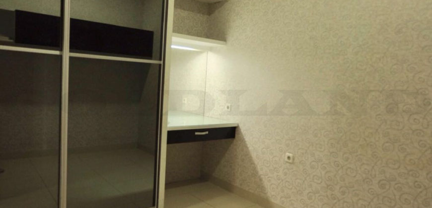 Kode: 16365(Js), Apartemen Dijual Ancol Mansion, Tipe 3+1 Kamar Tidur, Jakarta Utara