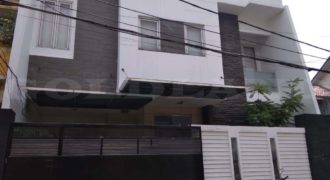 Kode : 02920 (Sm/hb), Dijual rumah rajawali selatan, luas 180 meter (10×18 m2), Jakarta Pusat