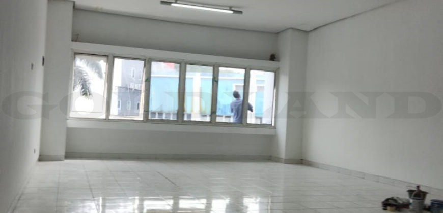 Kode : 14473 (Br/Fd/At), Disewa Ruko Bizpark, luas 111 meter (6×18.5 m2), Jakarta Timur