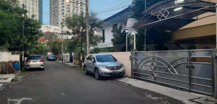 Kode : 16479 (Dj), DIjual rumah sawah besar, Luas 260 meter (10×26 m2), Jakarta pusat