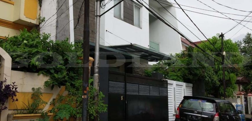 Kode : 16341 (Js), Dijual Apartment Serpong garden, Luaas 29 meter, Tangerang
