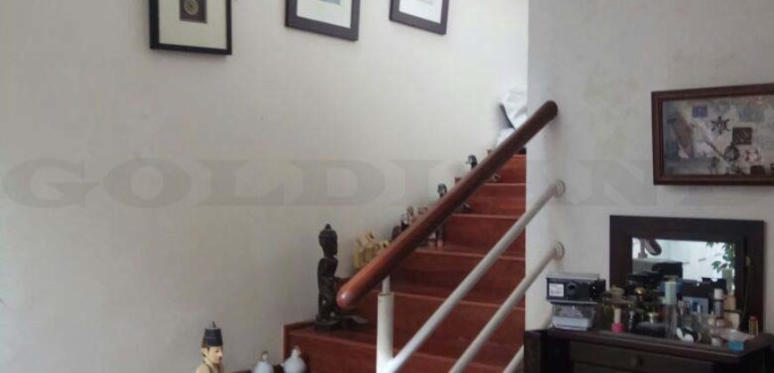 Kode : 16657 (Js/Jm), Dijual rumah Mampang prapatan, luas 300 meter, Jakarta selatan