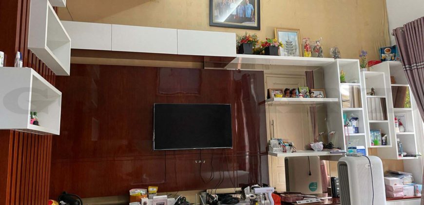 Kode : 11149 (Js/Jm), Dijual rumah kelapa gading, luas 160 meter (8×20 m2), Jakarta Utara