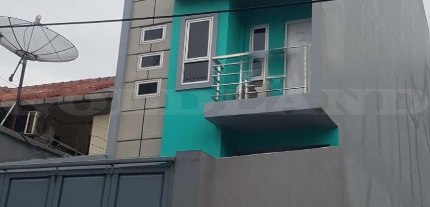 Kode : 16593 (Jf), Dijual umah kartini, Luas 99 meter (4.5×22 m2), jakarta Pusat