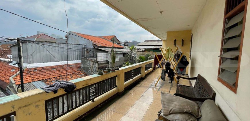 Kode : 09899 (Li), Dijual rumah Senen, Luas 399 meter, Jakarta Pusat