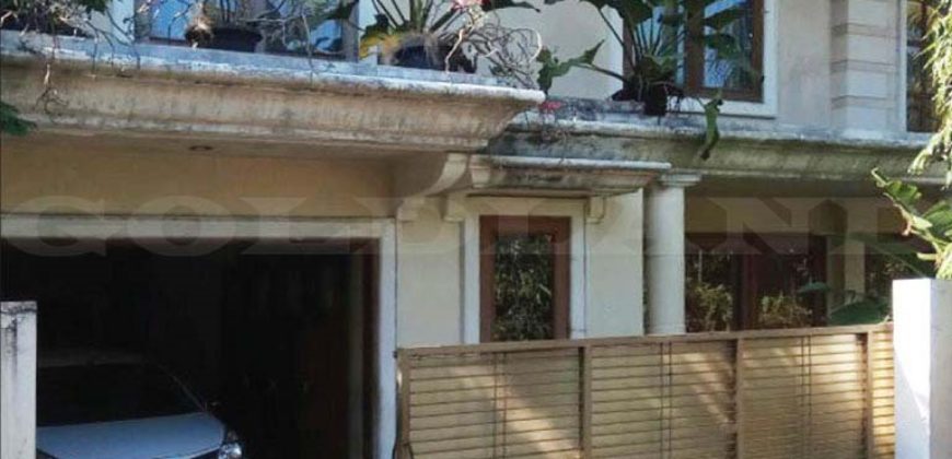Kode : 16657 (Js/Jm), Dijual rumah Mampang prapatan, luas 300 meter, Jakarta selatan