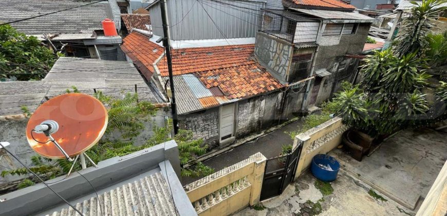 Kode : 09899 (Li), Dijual rumah Senen, Luas 399 meter, Jakarta Pusat