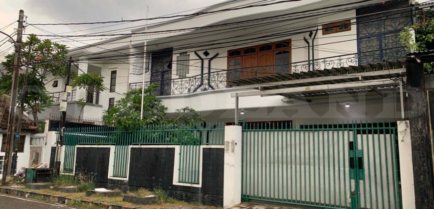 Kode : 16868 (Br/At), Disewa Rumah sunter, Luas 320 meter, jakarta Utara