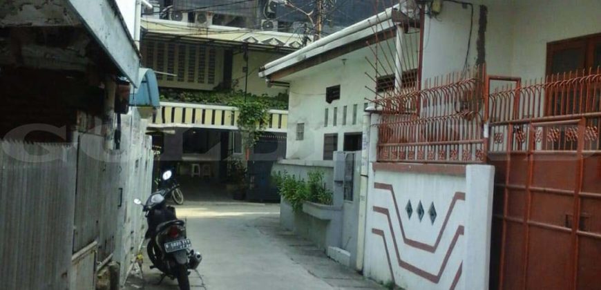 Kode : 16554 (Si), Disewa rumah gunung sahari, luas 96 meter (8×12 m2), Jakarta pusat