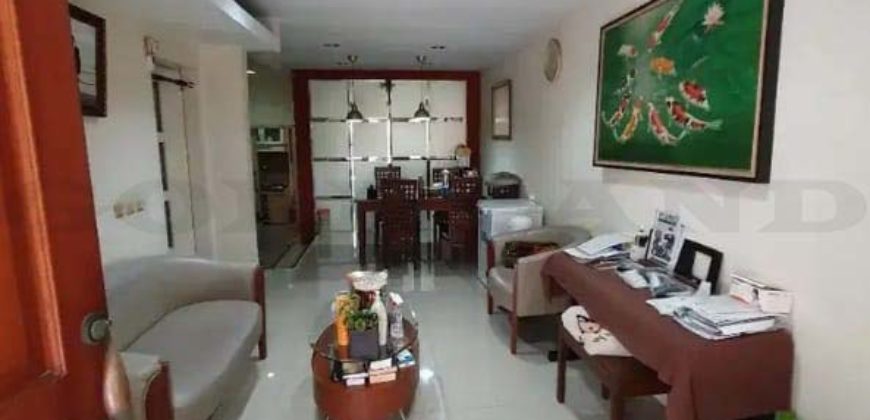 KODE :16752(Dj) Rumah Dijual Kelapa Gading, Semi Furnish, Luas 6×20 Meter, Jakarta utara