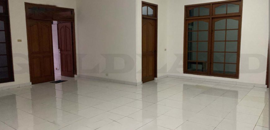 Kode : 16868 (Br/At), Disewa Rumah sunter, Luas 320 meter, jakarta Utara